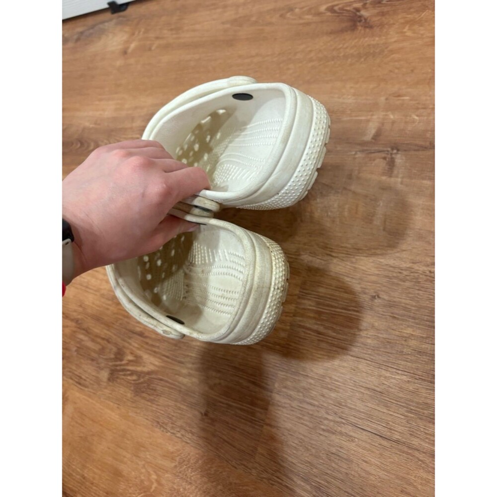 CROCS Kids Classic Clogs slide on shoes Cream Off-White size Js (7.5 women’s) - Picture 5 of 7